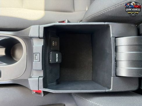 Used 2025 Toyota Corolla LE FWD image 25