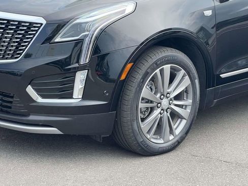 Certified 2025 Cadillac XT5 Premium Luxury w/ Technology Package AWD/4WD image 7