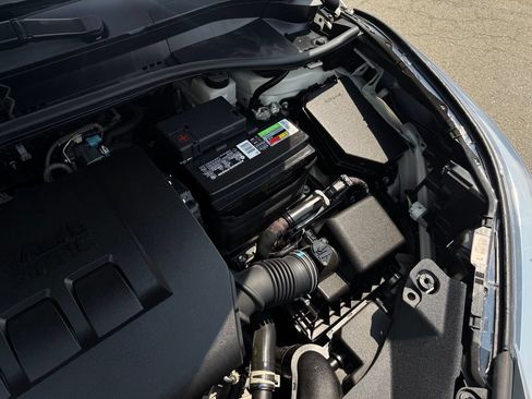 Used 2021 Toyota C-HR XLE FWD image 37