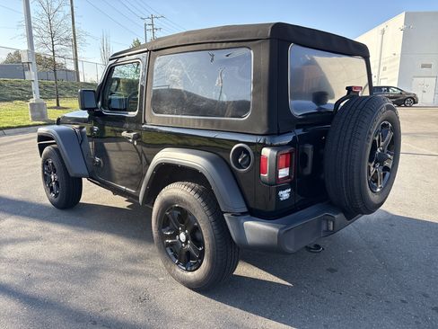 Used 2023 Jeep Wrangler Sport AWD/4WD image 7