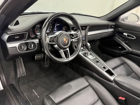 Certified 2017 Porsche 911 Carrera image 4