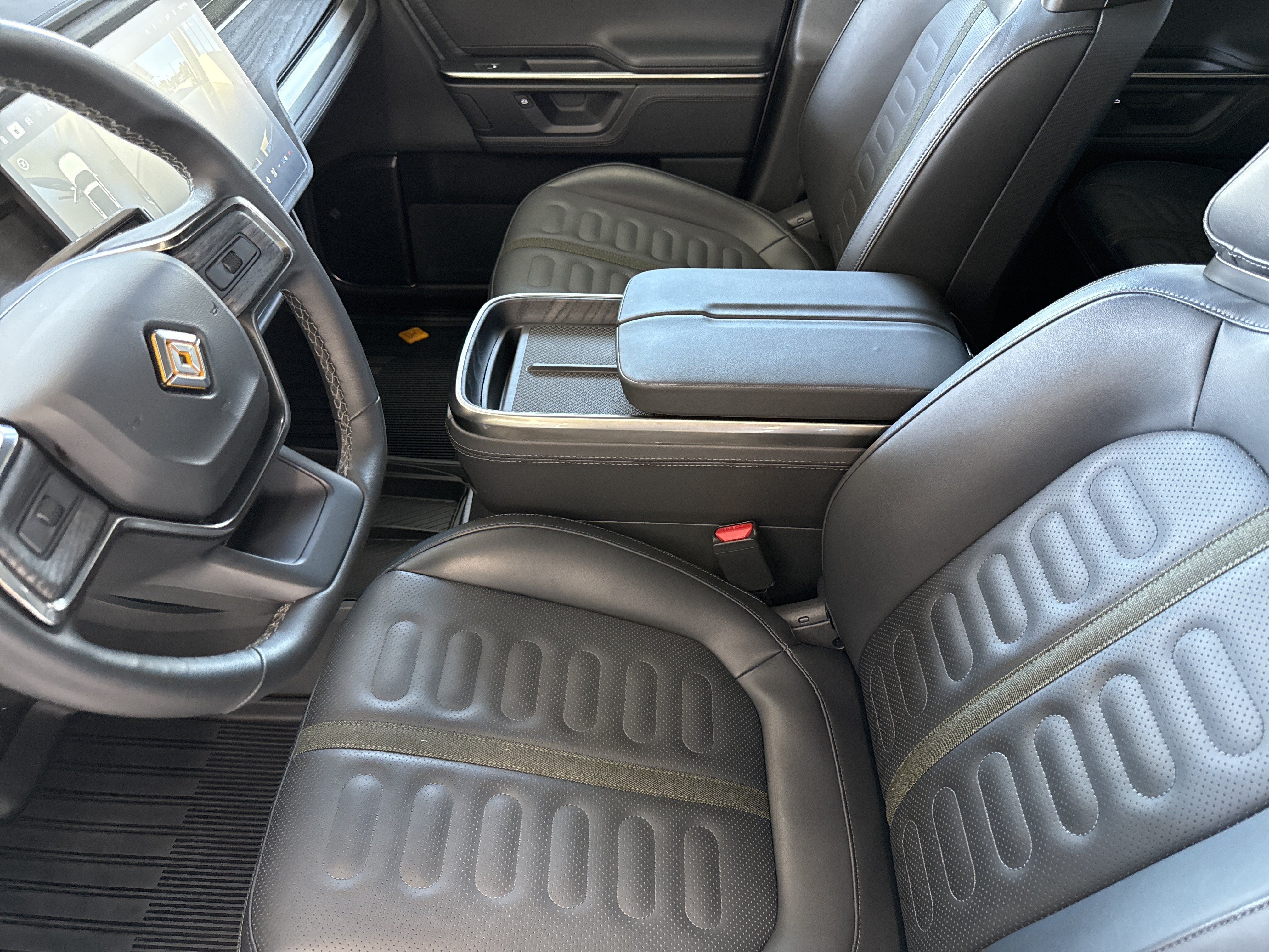 Used 2025 Rivian R1T Adventure Dual AWD/4WD image 22