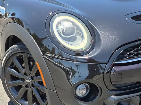 Used 2020 MINI Cooper S w/ Premium Package FWD image 9