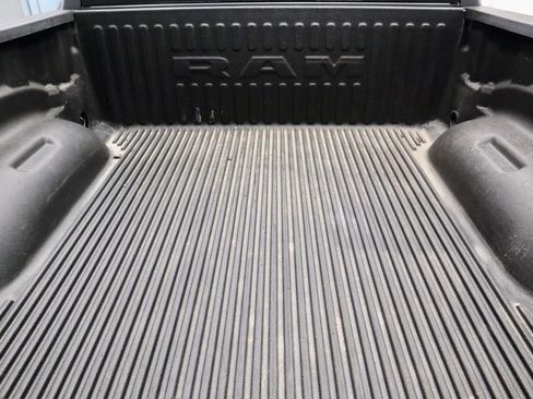 Used 2022 RAM 1500 Big Horn AWD/4WD image 15