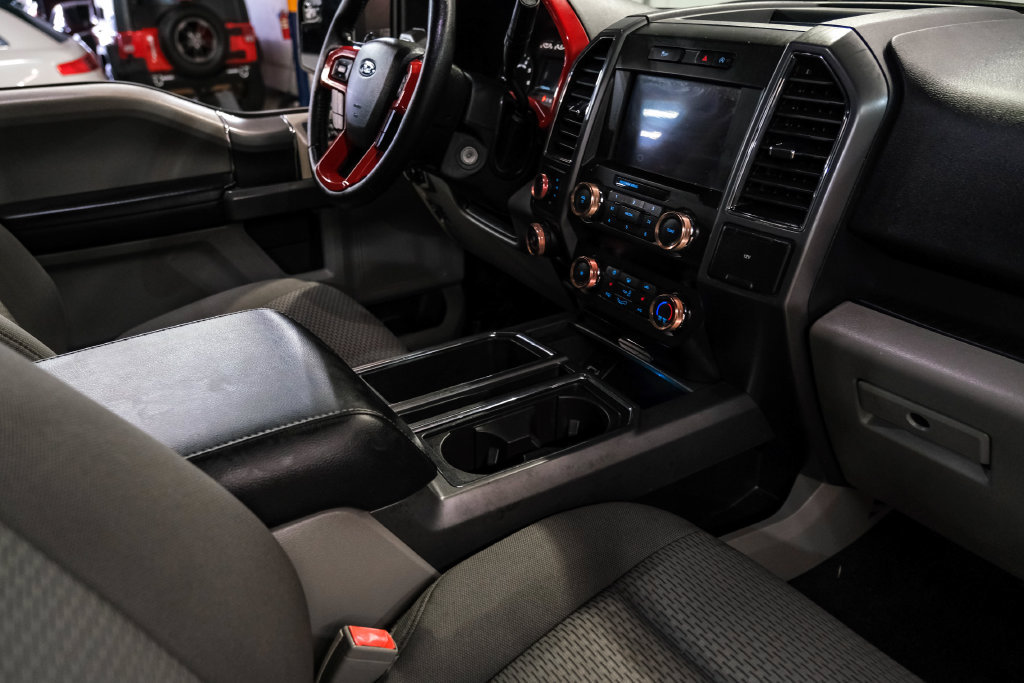 Used 2019 Ford F150 XLT w/ Equipment Group 302A Luxury AWD/4WD image 22