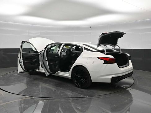 Used 2025 Nissan Altima 2.5 SR FWD image 48