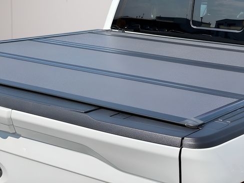 Used 2022 Ford F150 Lariat AWD/4WD image 44