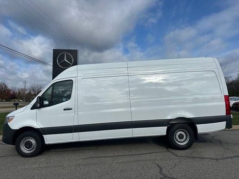 New 2026 Mercedes-Benz Sprinter 3500 image 2