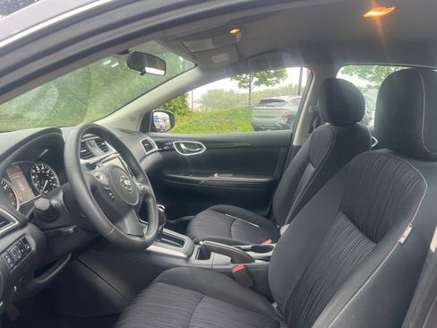 Used 2019 Nissan Sentra SV FWD image 9