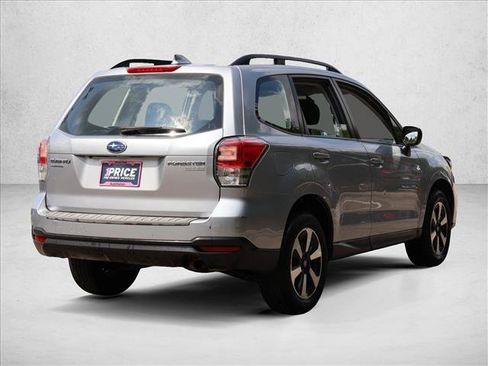 Used 2017 Subaru Forester 2.5i w/ Alloy Wheel Package AWD/4WD image 5