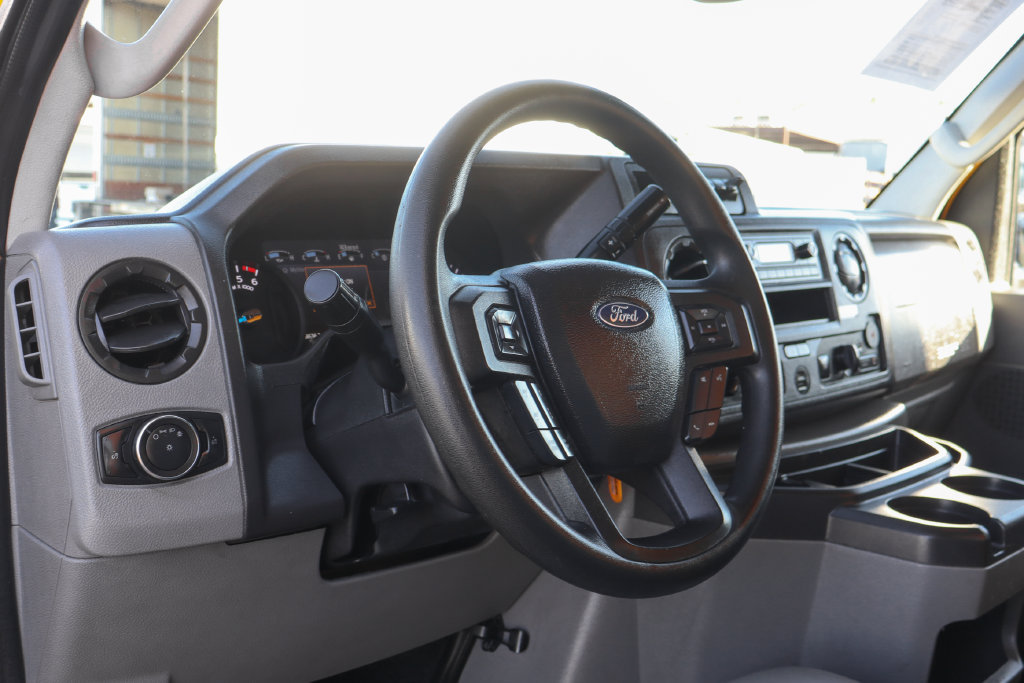 Used 2022 Ford E-350 and Econoline 350 Super Duty RWD image 20