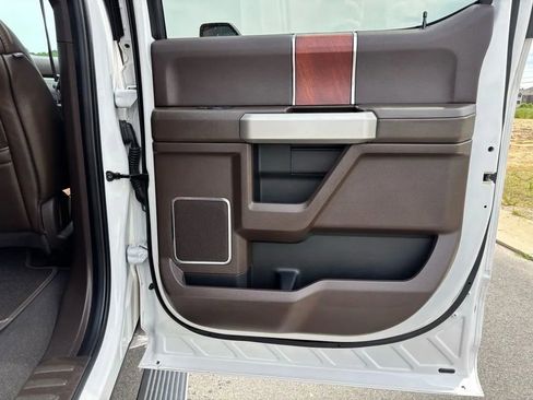 Used 2019 Ford F350 King Ranch w/ King Ranch Ultimate Package AWD/4WD image 30