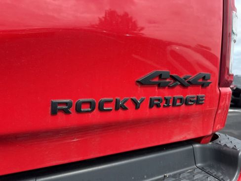 Used 2022 RAM 1500 Big Horn AWD/4WD image 6