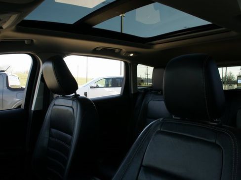 Used 2018 Ford Escape SEL image 16