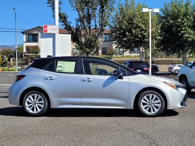 New 2027 Toyota Corolla SE FWD image 4