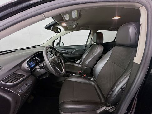 Used 2021 Buick Encore Preferred image 19