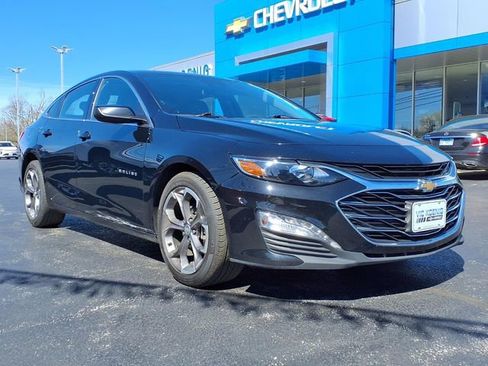 Used 2024 Chevrolet Malibu LT FWD image 2