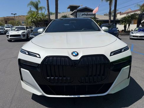 Used 2023 BMW 740i RWD image 2