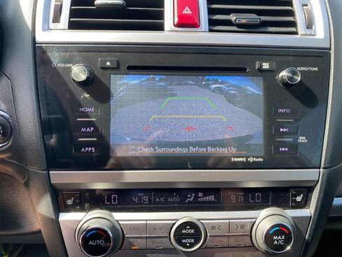 Used 2017 Subaru Outback 3.6R Limited AWD/4WD image 23