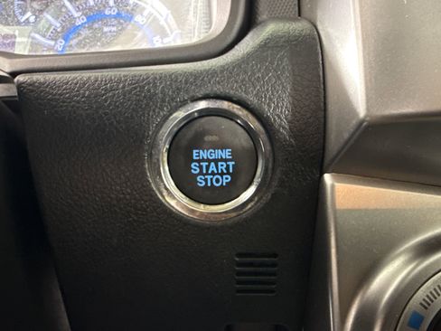 Used 2016 Toyota 4Runner Limited image 23