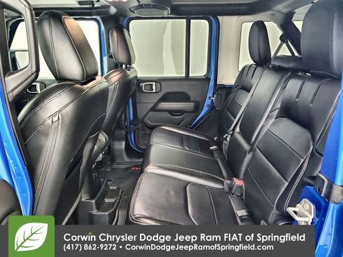 Used 2021 Jeep Wrangler Unlimited Sahara w/ Cold Weather Group image 31