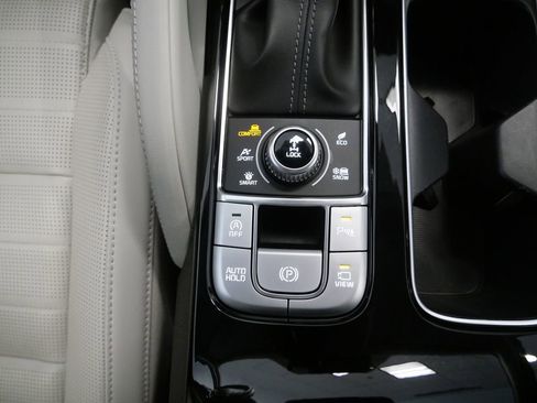 Used 2022 Kia Telluride SX w/ SX Prestige Package AWD/4WD image 38