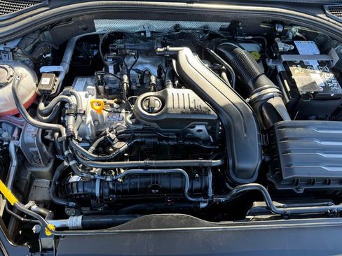 Used 2024 Volkswagen Jetta SE image 14