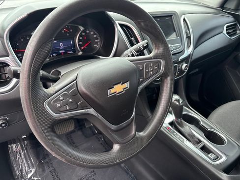 Used 2019 Chevrolet Equinox LT FWD image 9