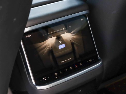 Used 2023 Tesla Model X Plaid image 21