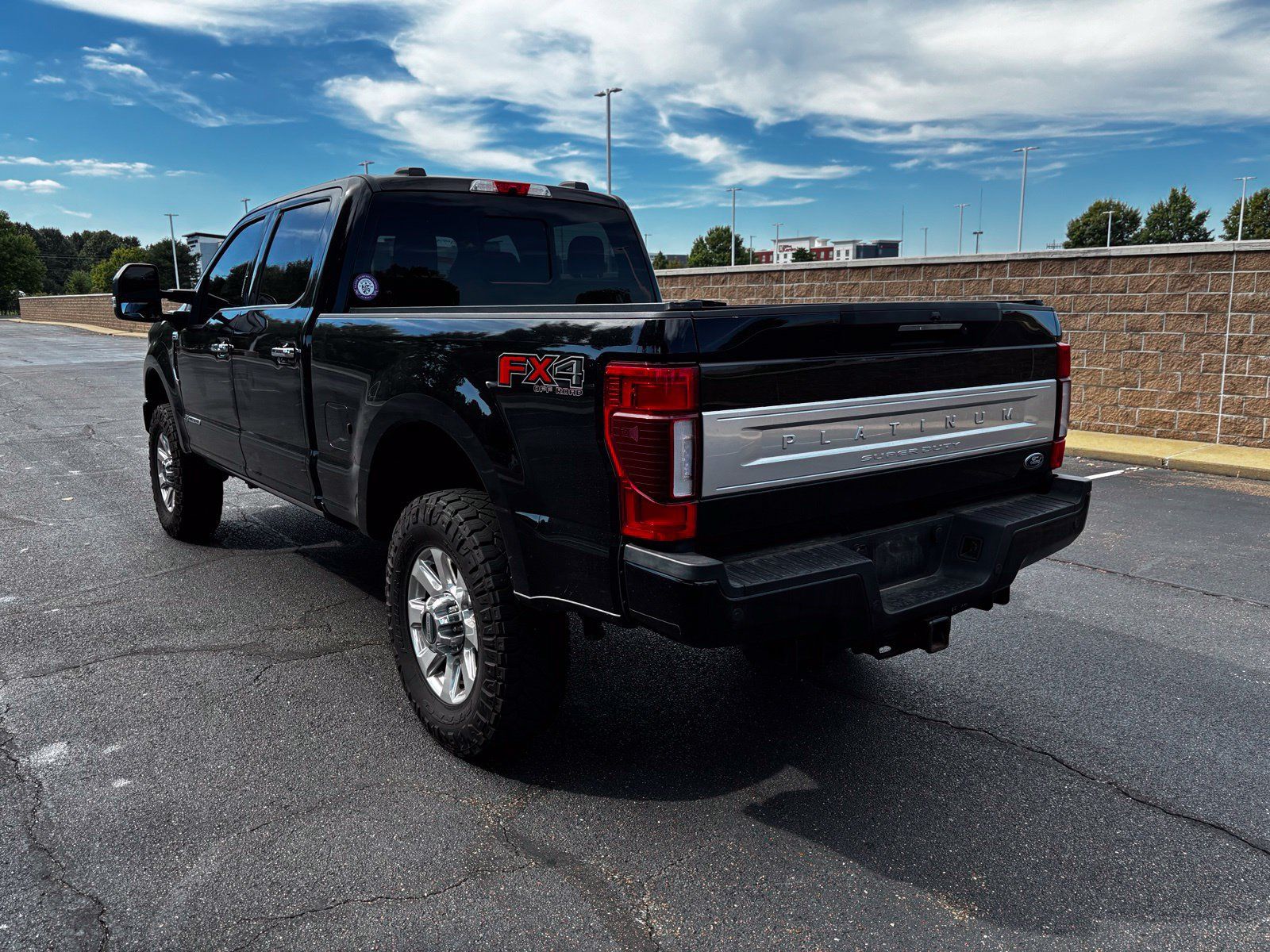 Used 2022 Ford F250 Platinum AWD/4WD image 7