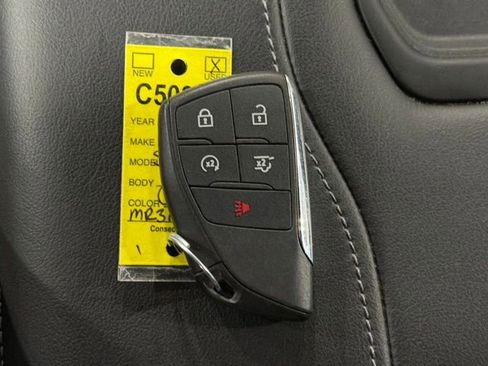 Used 2021 Chevrolet Suburban LS image 31