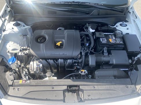 Used 2024 Kia Forte GT-Line w/ GT-Line Premium Package FWD image 2