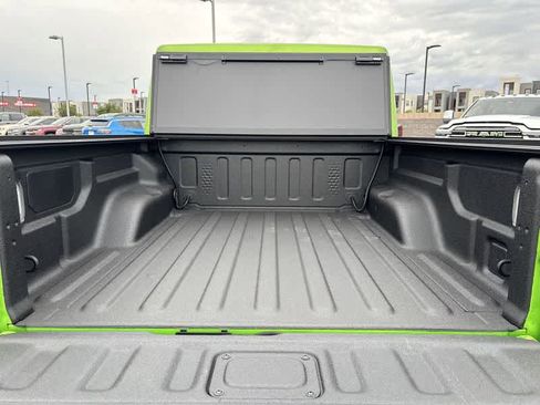 New 2025 Jeep Gladiator Rubicon image 21