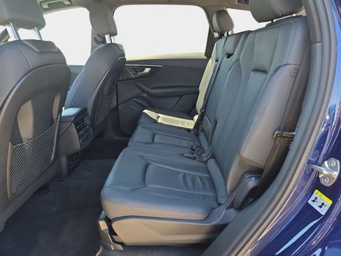 Used 2023 Audi Q7 2.0T Premium w/ Convenience Package AWD/4WD image 18