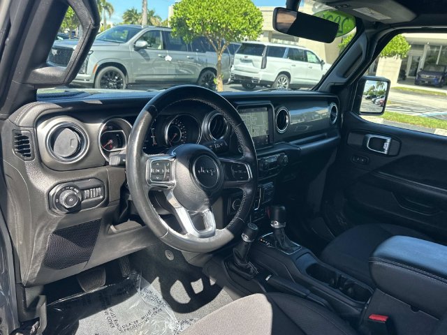Used 2022 Jeep Wrangler Unlimited Sahara AWD/4WD image 10