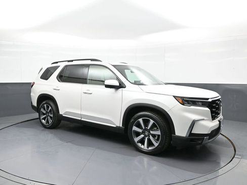 Certified 2023 Honda Pilot Elite image 4