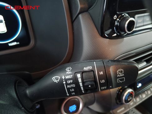 Used 2022 Hyundai Kona Limited image 14