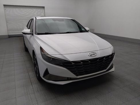 Used 2021 Hyundai Elantra SEL w/ Convenience + Premium Package FWD image 14