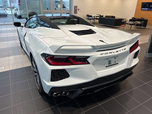 Used 2024 Chevrolet Corvette Stingray Premium Conv w/ Z51 Performance Package image 7