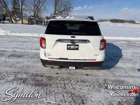 Used 2022 Ford Explorer XLT w/ Equipment Group 202A AWD/4WD image 5
