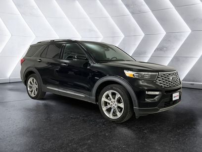 Used 2020 Ford Explorer Platinum w/ Premium Technology Package