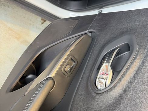 Used 2020 Jeep Cherokee Latitude Plus w/ Comfort/Convenience Group image 33