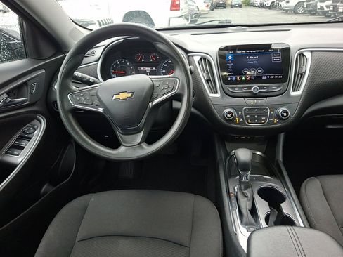 Used 2023 Chevrolet Malibu LT image 20