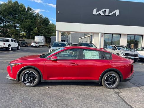 New 2025 Kia K4 EX image 2