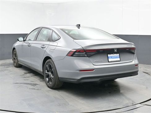 Used 2025 Honda Accord SE image 7