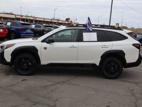 Certified 2022 Subaru Outback Wilderness image 5