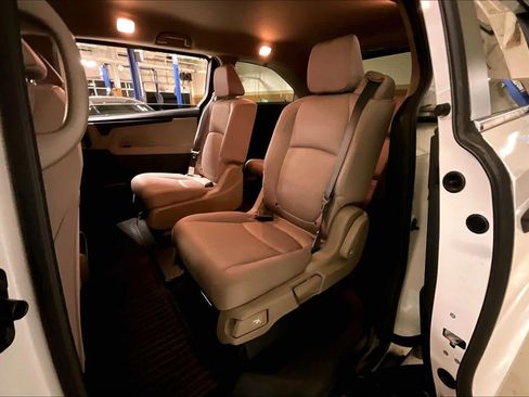 Used 2021 Honda Odyssey LX image 19