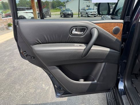 Used 2023 Nissan Armada SL w/ Cargo Package AWD/4WD image 18
