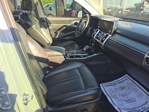 Used 2023 Kia Sorento SX FWD image 16
