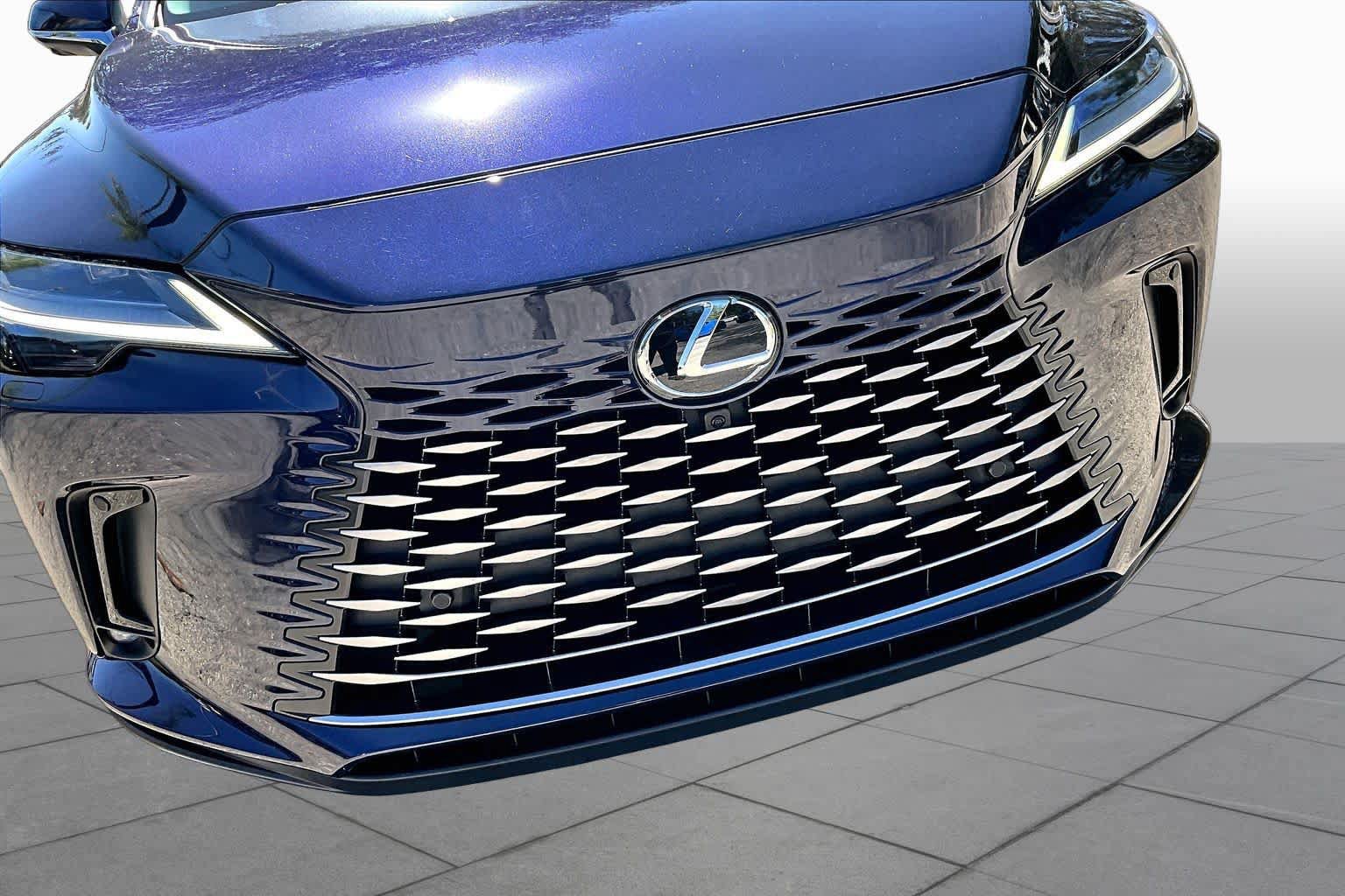 Used 2024 Lexus RX 350 FWD w/ Convenience Package image 30